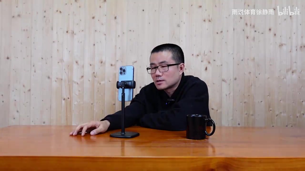  徐靜雨火勇賽前預(yù)測(cè)：勇士無(wú)懸念拿下火箭