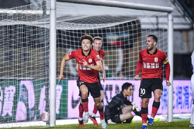  中超：田玉達絕殺，亞泰勝南通，羅歆染紅