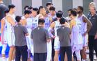  庫(kù)馬杰強(qiáng)化，克里斯助陣，山東青年男籃八強(qiáng)領(lǐng)先。