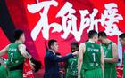  遼籃新援即將官宣！大外援48小時到沈陽，楊鳴得力助手亮相，強(qiáng)勢助陣！